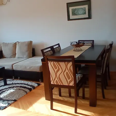 Aqua 11 Big 아파트 야고디나